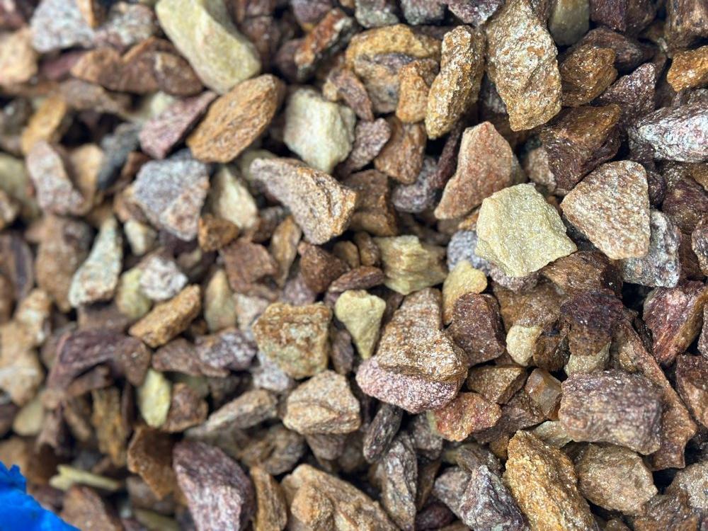 Златолит персиковый декоративная каменная крошка купить в Волчанске