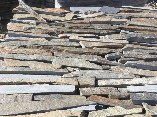 Горбушка златолит мультиколор для облицовки купить в Волчанске