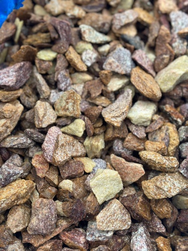 Златолит персиковый декоративная каменная крошка купить в Волчанске