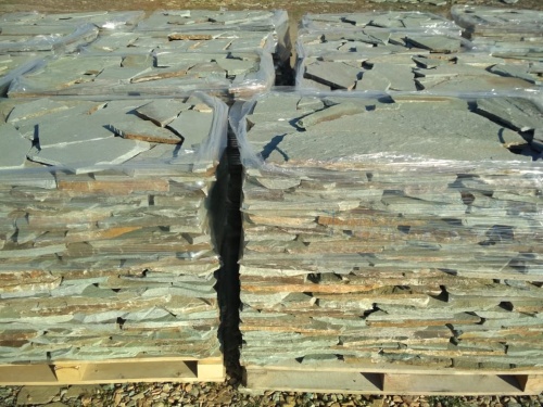 Плитняк златолит зелёный для цоколя, отмостки купить в Волчанске