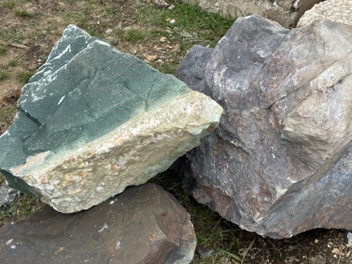 Камни для ландшафтного дизайна зелёные 10-60 килограмм купить в Волчанске