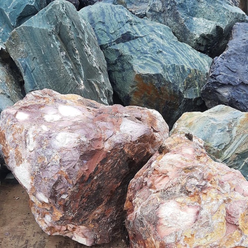 Ландшафтные глыбы красно-фиолетовые 200-1000 килограмм купить в Волчанске