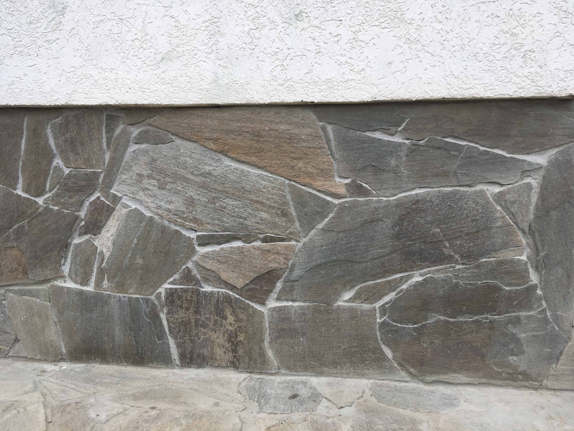 Плитняк златолит Уральский  для фасада купить в Волчанске