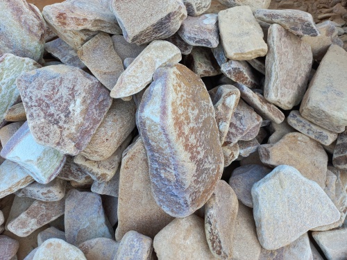 Златолит жёлтый, жёлто-зелёный глыбки и валуны для ланшафтного дизайна купить в Волчанске