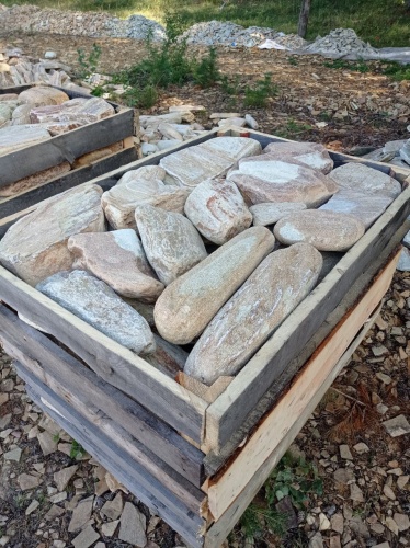 Златолит жёлтый, жёлто-зелёный глыбки и валуны для ланшафтного дизайна купить в Волчанске