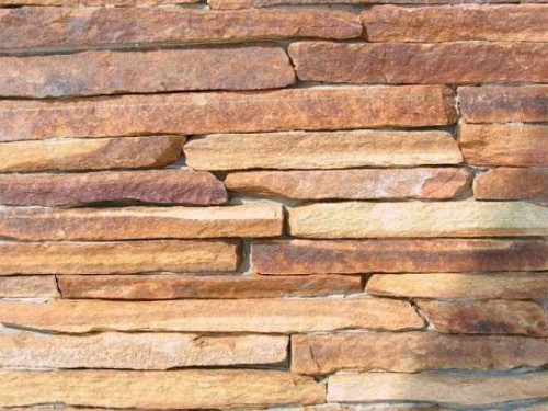 Горбушка златолит золотистый для облицовки купить в Волчанске