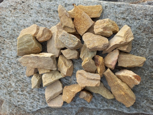 Златолит жёлтый декоративная каменная крошка купить в Волчанске